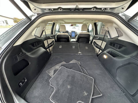 2024 Ford Edge Titanium