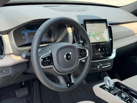 2026 Volvo XC90 T8 Plus 7P