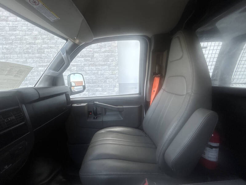 2017 Chevrolet Express 2500