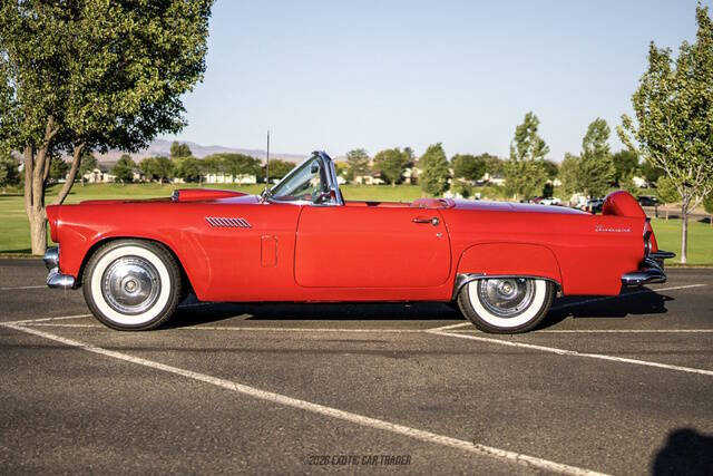 1956 Ford Thunderbird