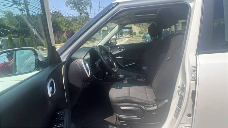 2021 Kia Soul GT-Line