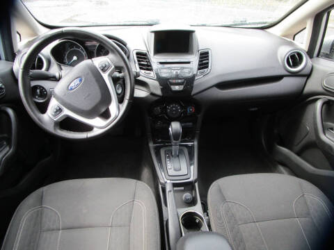 2016 Ford Fiesta SE
