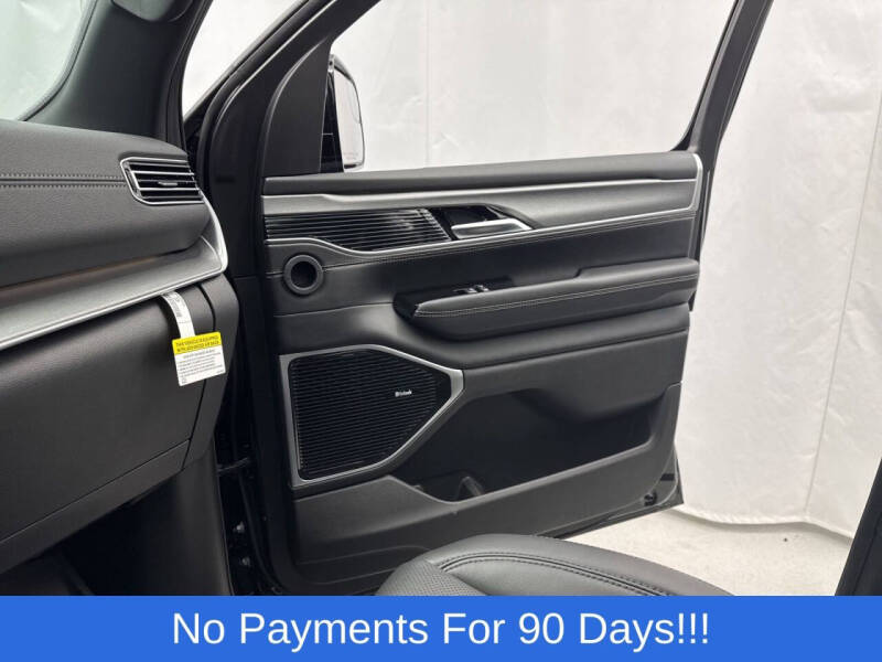 2025 Jeep Wagoneer L Series III