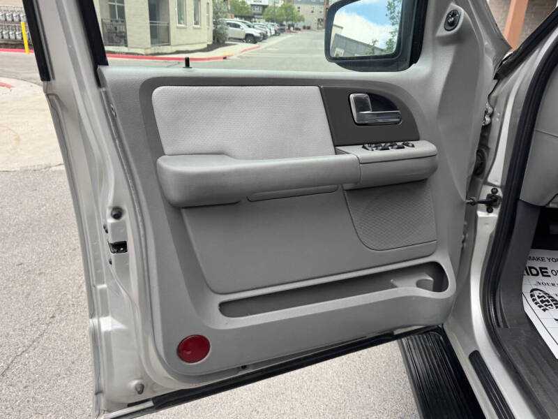 2004 Ford Expedition