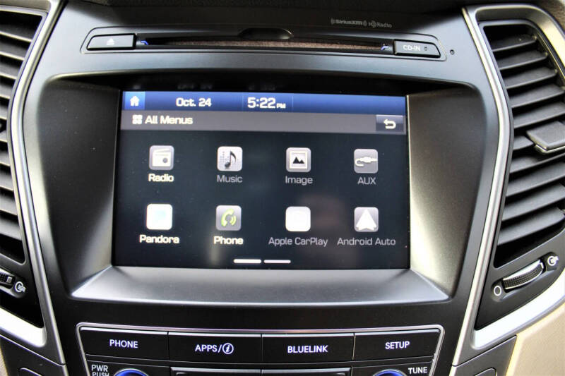 2018 Hyundai Santa Fe SE