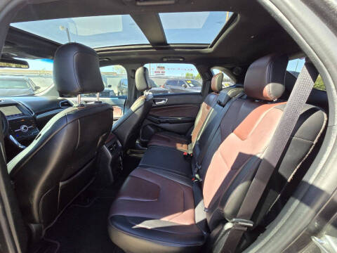 2020 Ford Edge Titanium