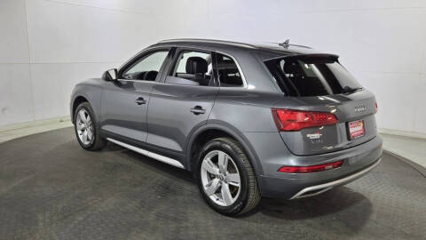 2019 Audi Q5 quattro Premium 45 TFSI