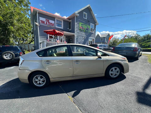 2011 Toyota Prius Two