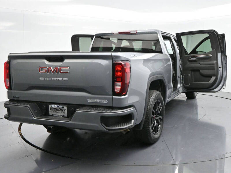 2025 GMC Sierra 1500 Elevation Standard
