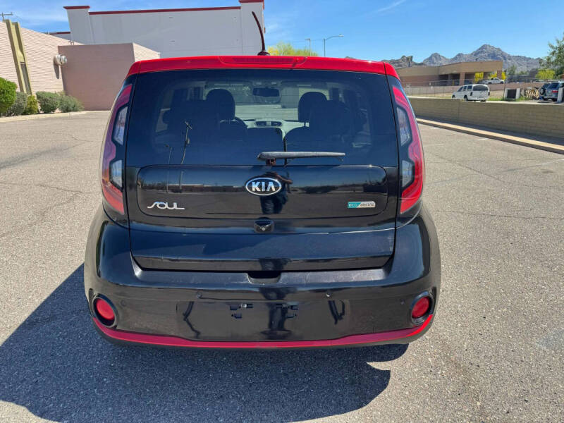 2015 Kia Soul EV +