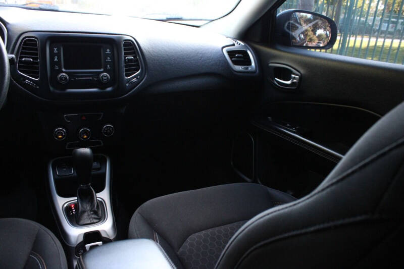 2018 Jeep Compass Sport