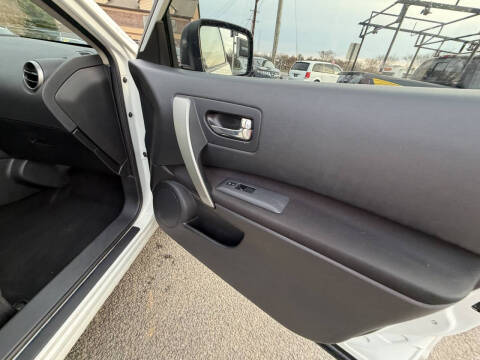 2012 Nissan Rogue S