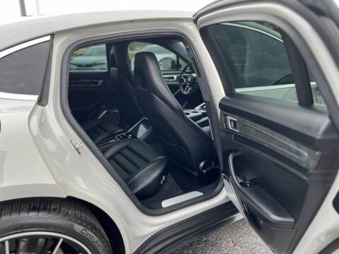 2018 Porsche Panamera Turbo