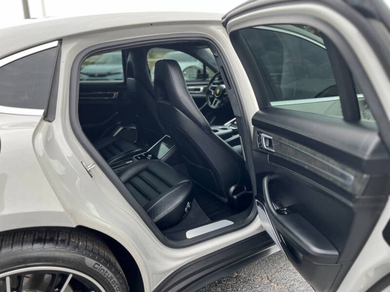 2018 Porsche Panamera Turbo