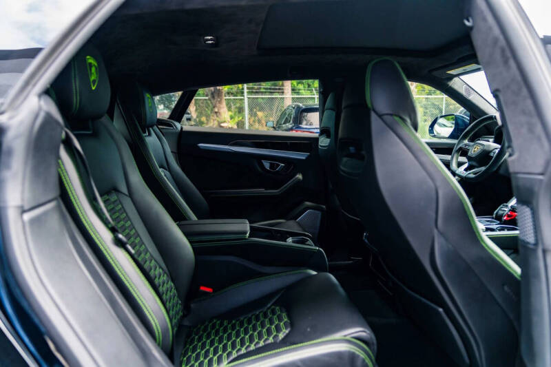 2019 Lamborghini Urus