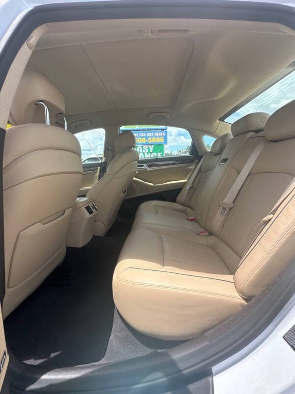 2016 Hyundai Genesis