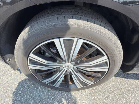2023 Volvo XC60 B5 Plus Bright Theme