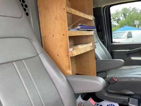 2017 Chevrolet Express 2500