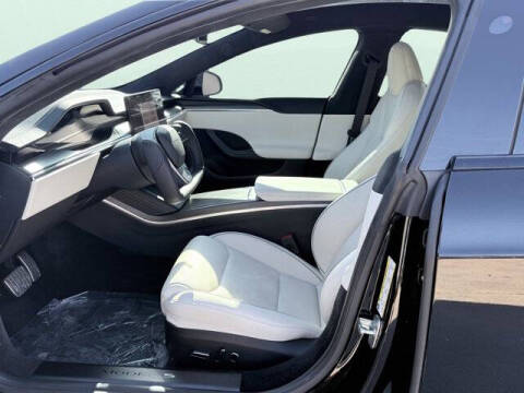 2023 Tesla Model S Plaid