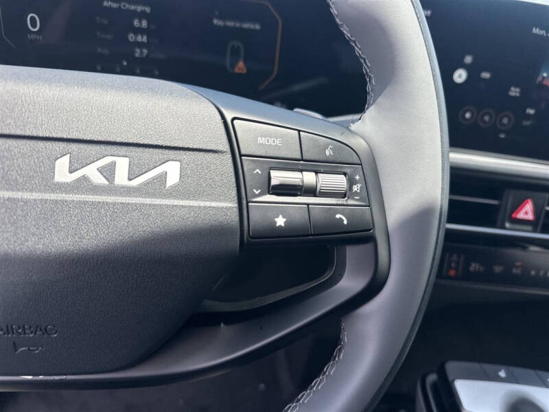 2025 Kia EV6 Light Long Range