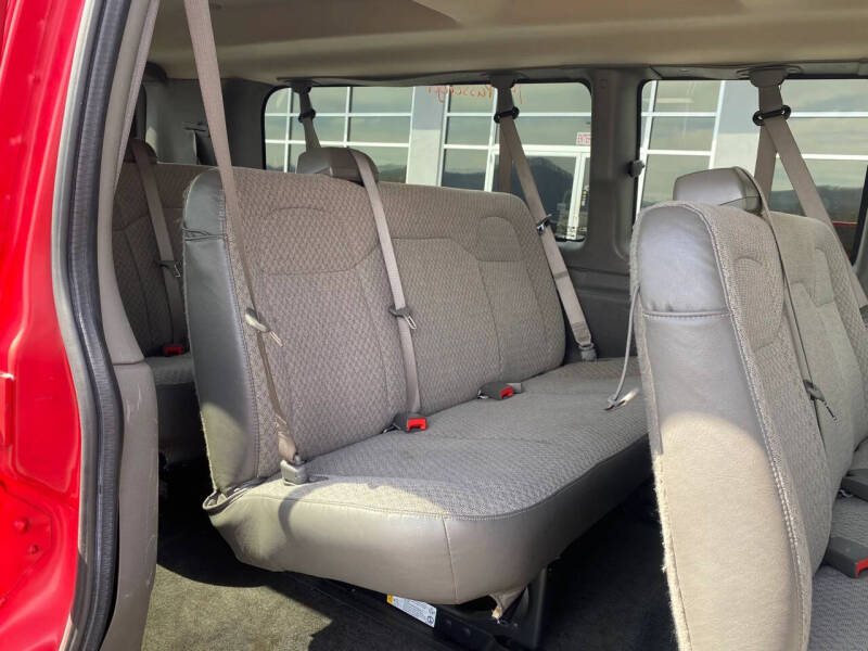 2017 Chevrolet Express LT 3500