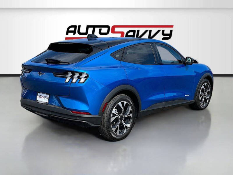 2025 Ford Mustang Mach-E Select
