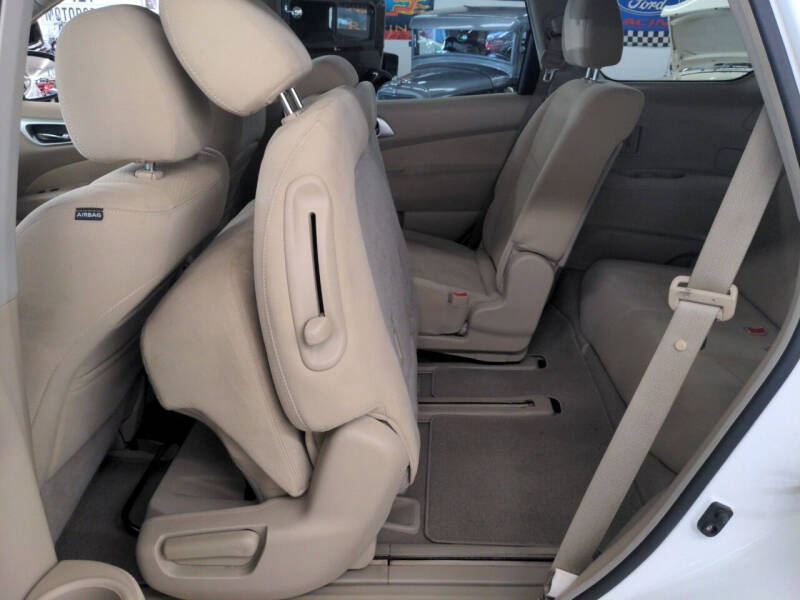 2013 Nissan Pathfinder SV