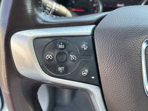 2022 GMC Acadia SLT