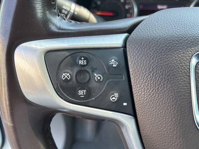 2022 GMC Acadia SLT