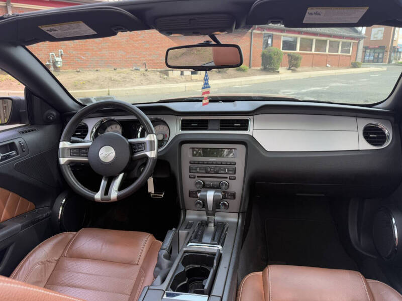 2010 Ford Mustang V6