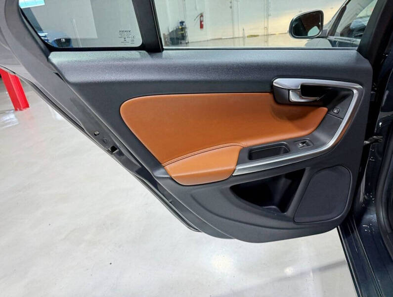 2015 Volvo S60 T5 Premier