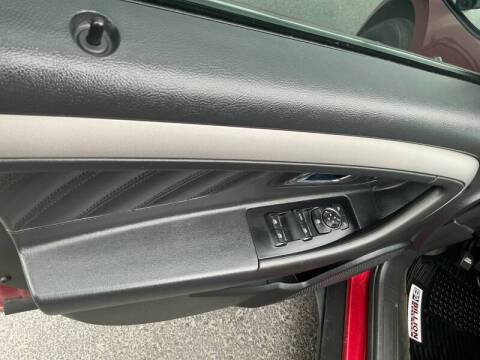 2015 Ford Taurus SEL