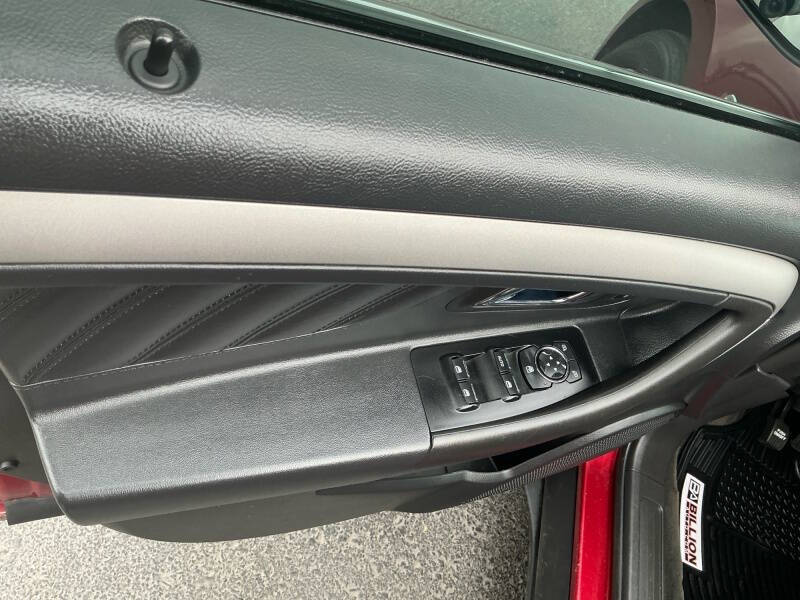 2015 Ford Taurus SEL