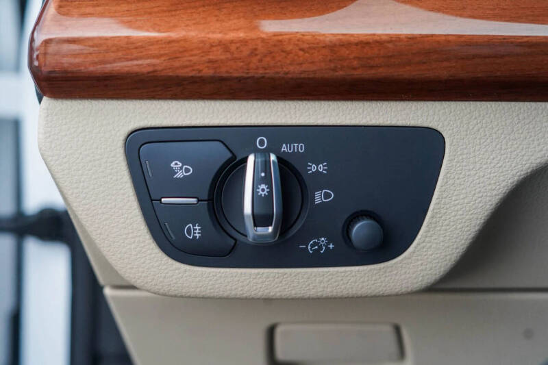 2022 Audi Q5 quattro S line Prem Plus 45 TFSI