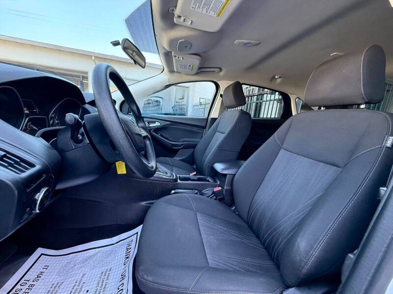 2017 Ford Focus SE