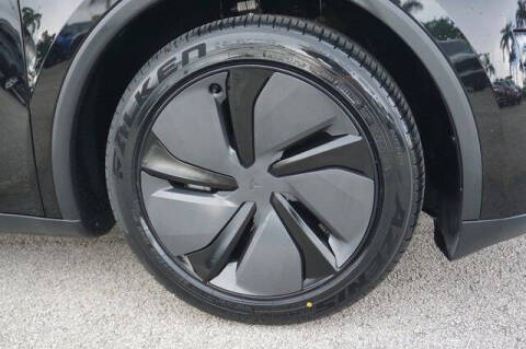 2026 Tesla Model Y Premium