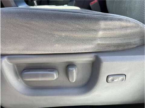 2016 Toyota Sequoia SR5