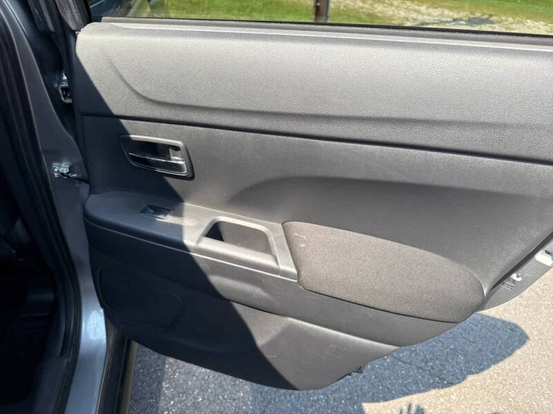 2024 Mitsubishi Outlander Sport ES