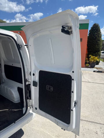 2020 Nissan NV200