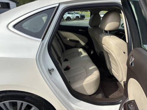2012 Buick Verano Leather Group
