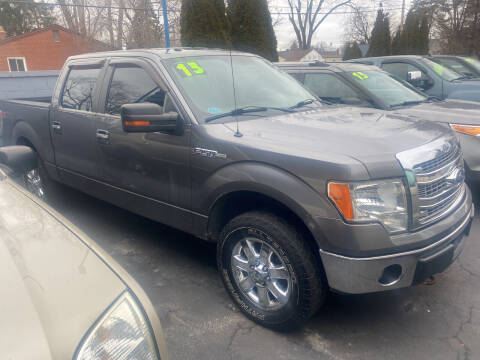 2013 Ford F-150 for sale at Lee's Auto Sales in Garden City MI