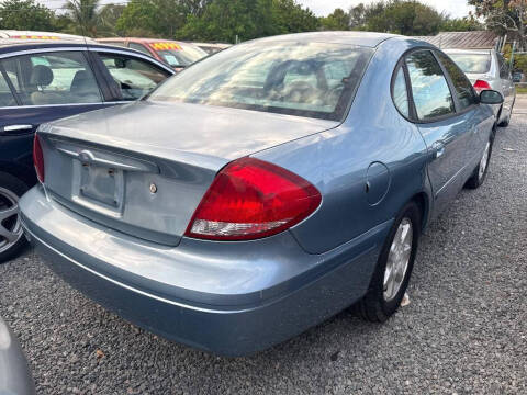 2006 Ford Taurus SEL