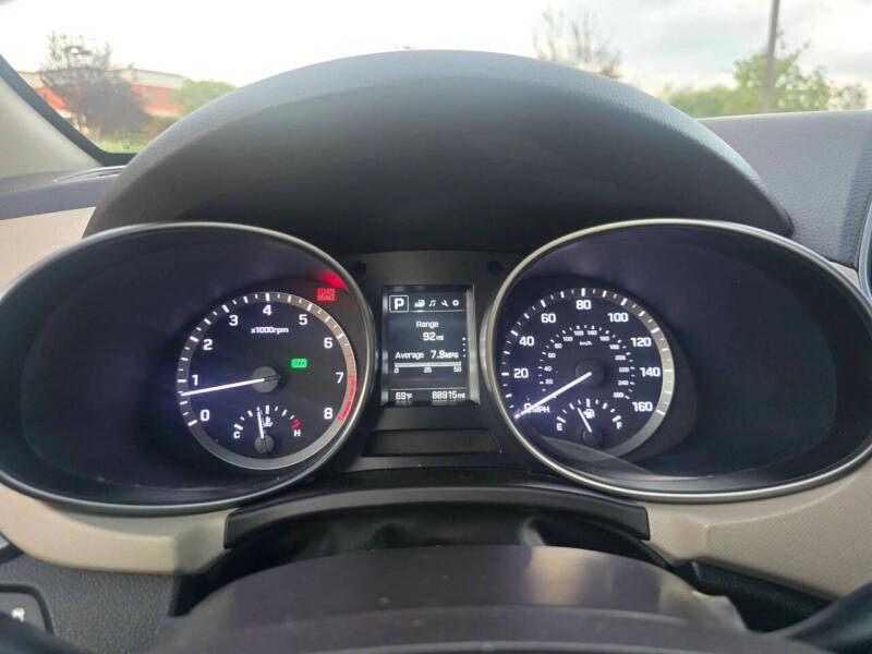 2017 Hyundai Santa Fe SE