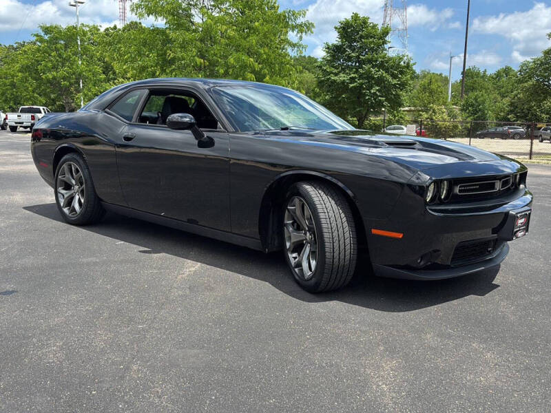 2015 Dodge Challenger SXT Plus