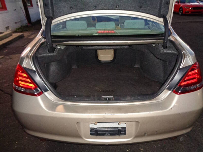 2008 Toyota Avalon XLS