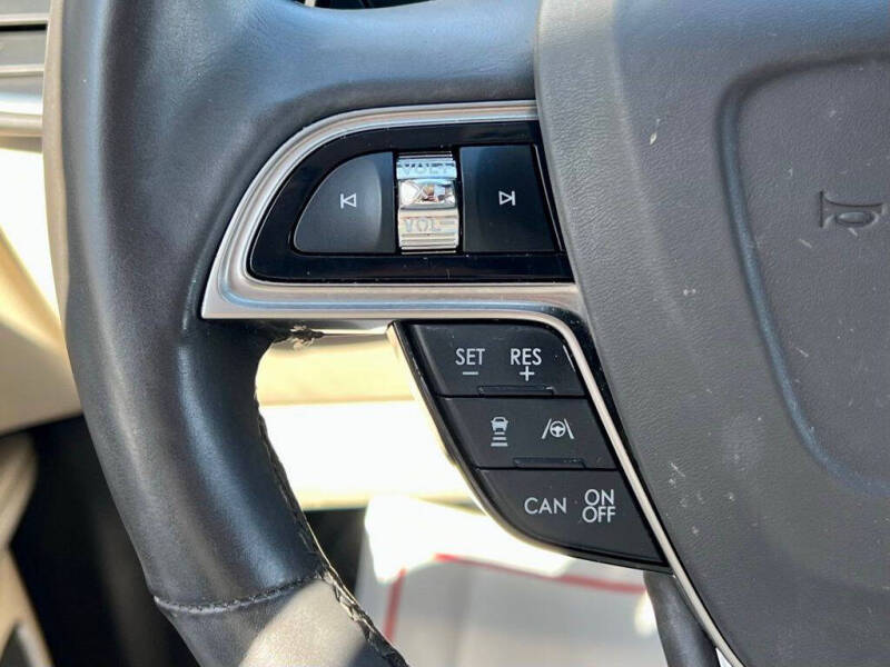 2020 Lincoln Nautilus Reserve