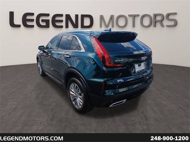 2025 Cadillac XT4 Premium Luxury