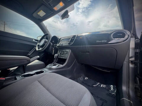 2014 Volkswagen Beetle 2.5L Entry PZEV