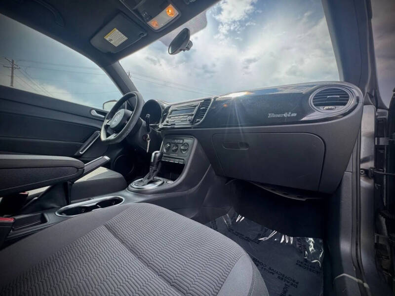 2014 Volkswagen Beetle 2.5L Entry PZEV