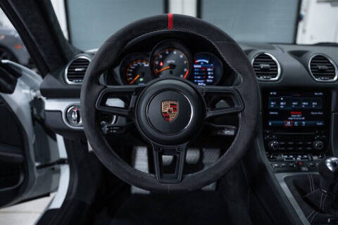 2021 Porsche 718 Cayman GT4